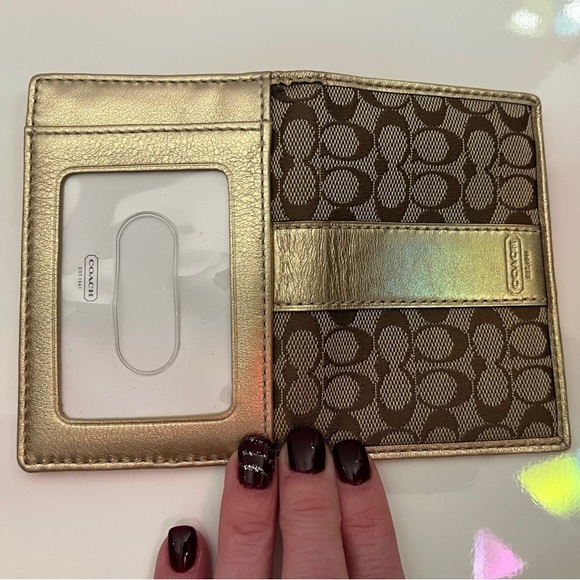 Coach Signature Card Case Wallet - Picture 4 of 4